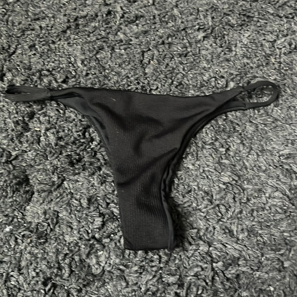 SHEIN ribbed bikini bottoms - Picture 1 of 2